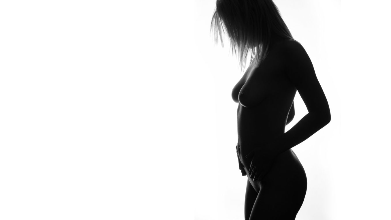 High-key művészi akt fotó